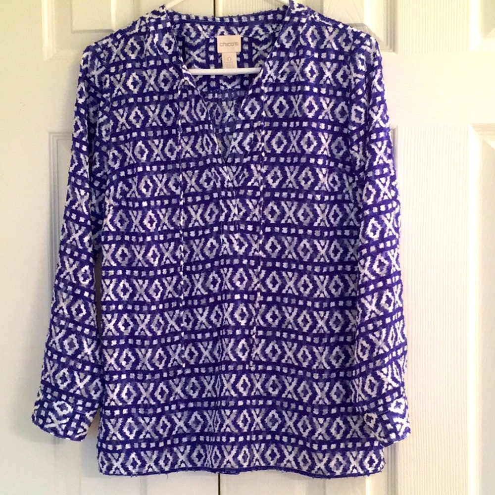 CHICO’S~Blue & White “XOXO”